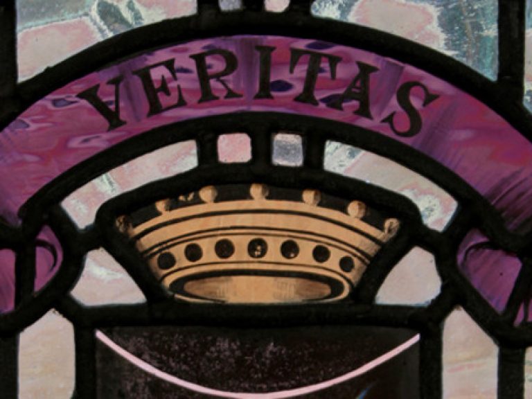 Postcolonial history and the dismantling of coherent notions of identity